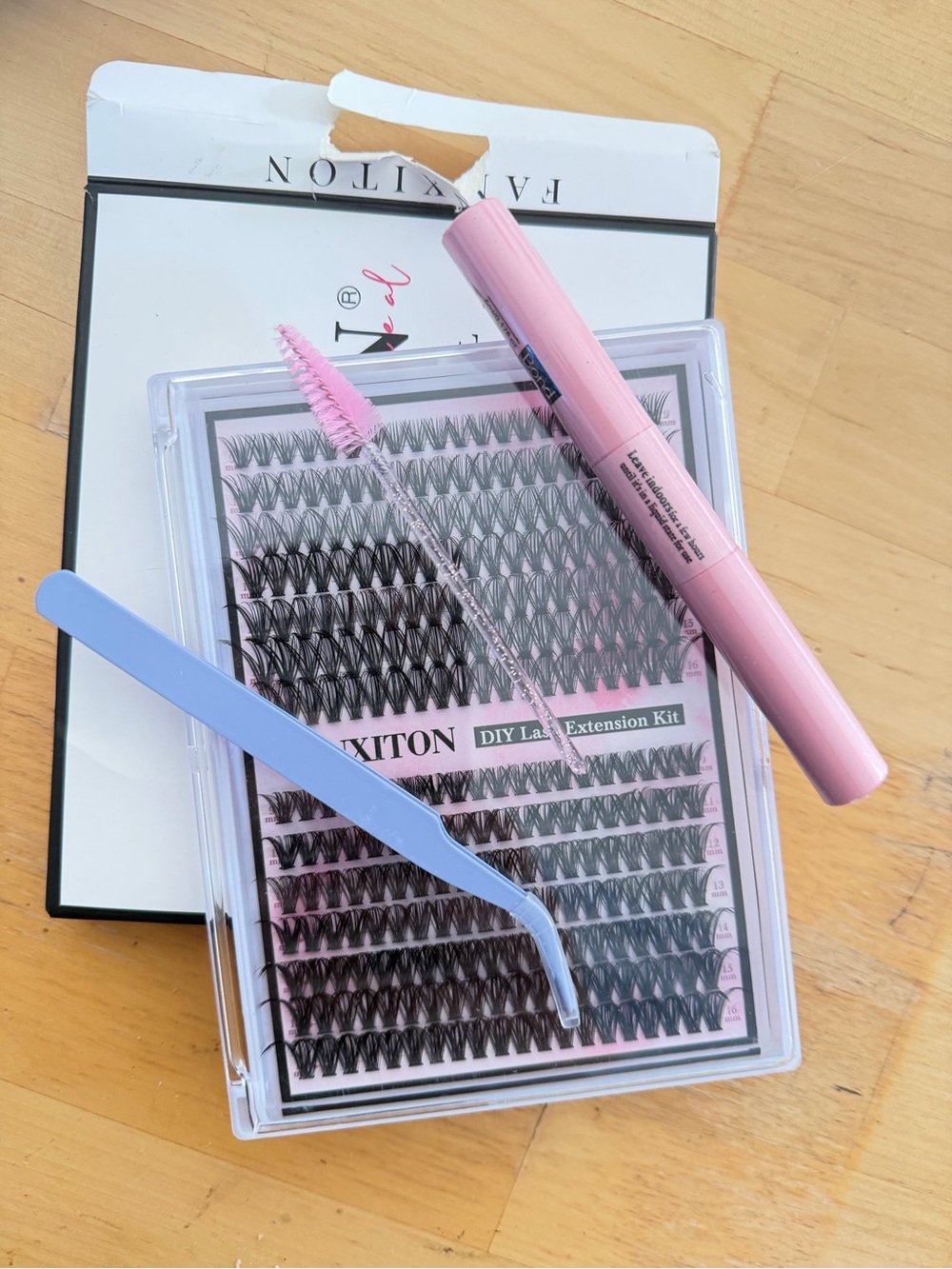 DIY Lash Extension Kit with Pink Applicator and Brush